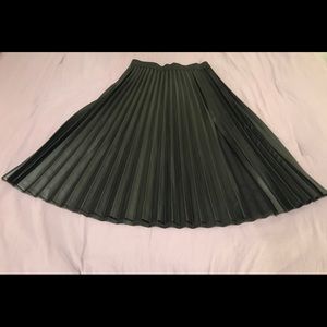 Faux Leather pleated skirt